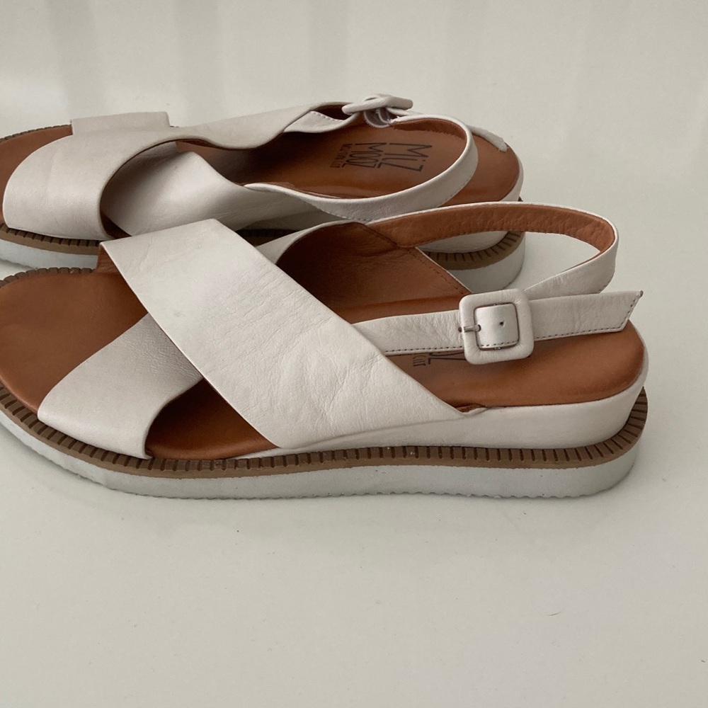 Miz Mooz Ella Sandals Ivory White Leather Backstrap Shoes Size 38 - Picture 6 of 10